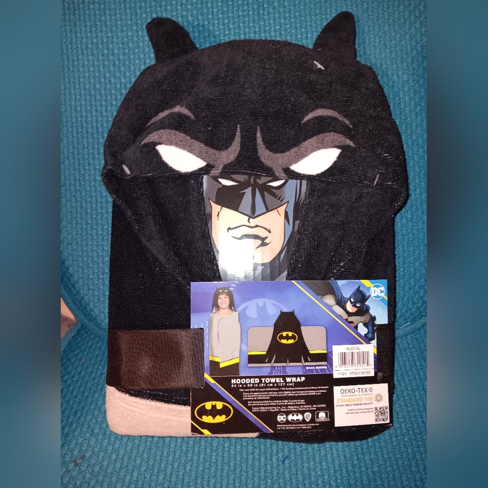 BATMAN Kids Hooded Towel Wrap